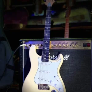 PRS Silver Sky SE in moon white (as new)