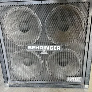 Behringer Ultrastack 412F 4 x 12”, 400W Guitar Cabinet