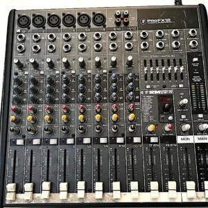 Mackie ProFX12 Mixing Desk