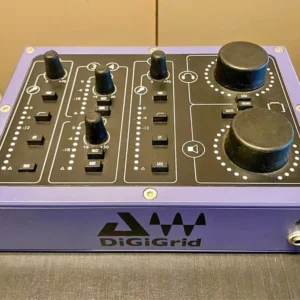 DiGiGrid D Desktop audio interface with SoundGrid real-time monitoring