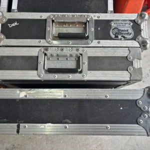 2U effects deep flightcases – R1800 each