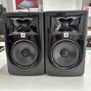 JBL 305P MkII Powered 5″ Studio Monitor Pair